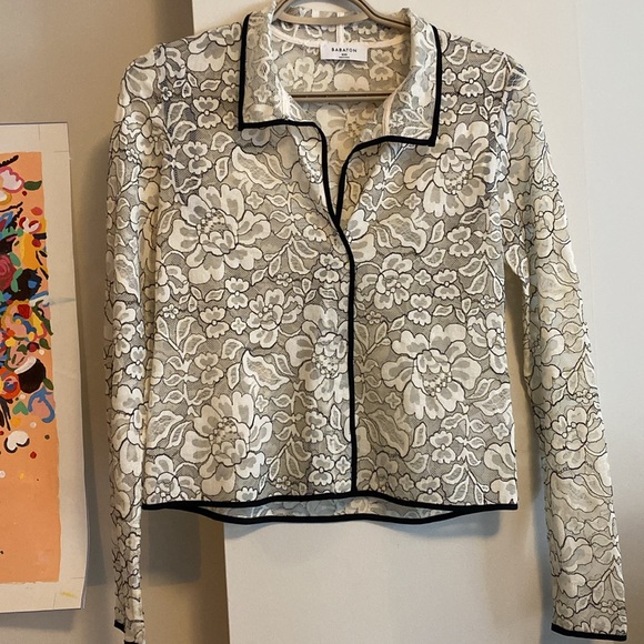 Aritzia⭐️Babaton Lace Blouse♥️ - Picture 9 of 10